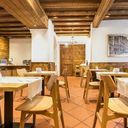 Отель Sailer 4*