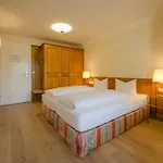 Sailer Hotel