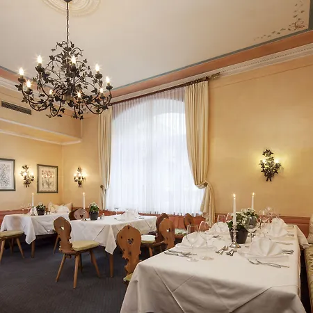 Sailer אינסברוק